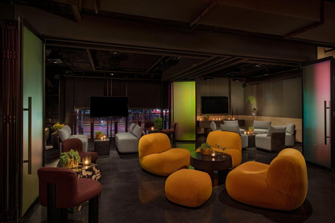Moxy Downtown Angeles